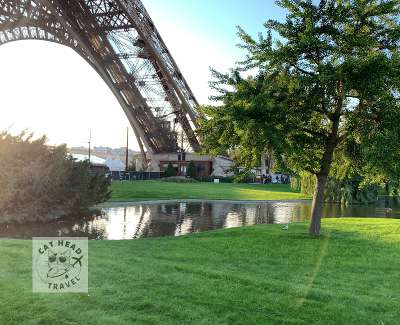 艾菲爾鐵塔 (La Tour Eiffel)