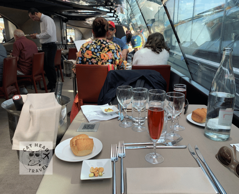 巴黎塞納河午餐遊船Bateaux Parisiens