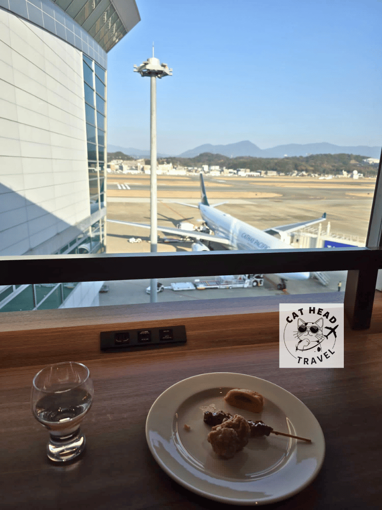 Buffet Area, Lounge Fukuoka (Fukuoka Airport Lounge)
