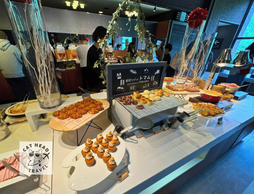 Breakfast at Buffet Dining hal