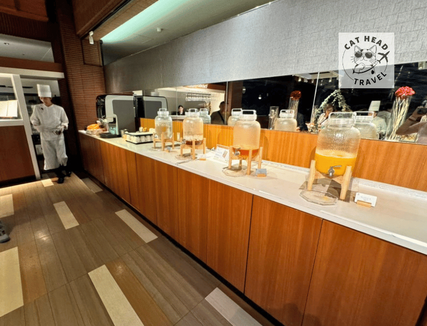 Dinner at Buffet Dining hal