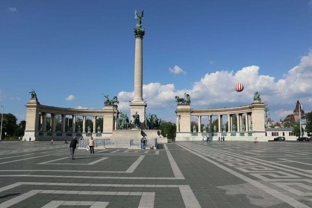 英雄廣場 Heroes’ Square