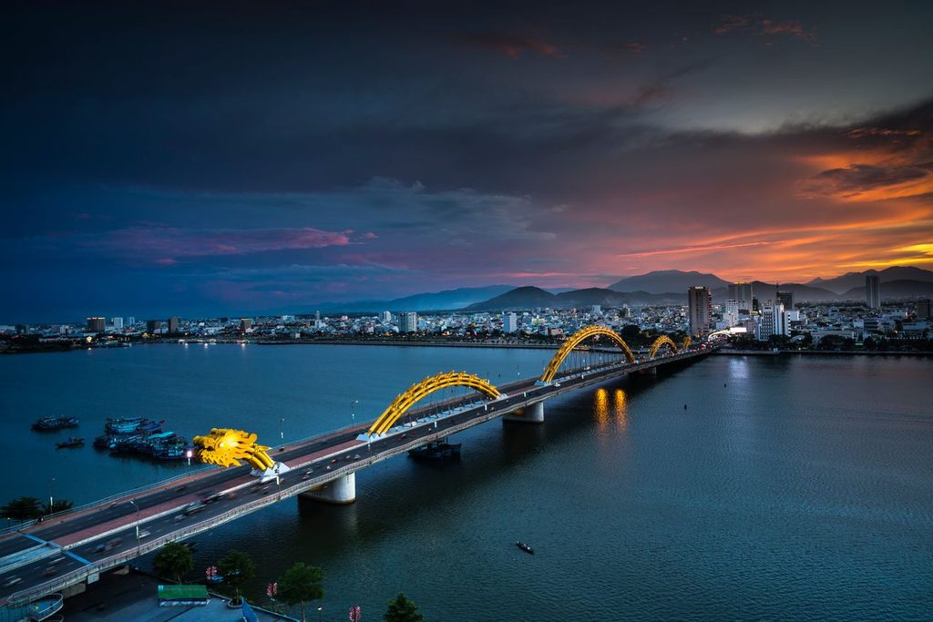 龍橋 Dragon Bridge