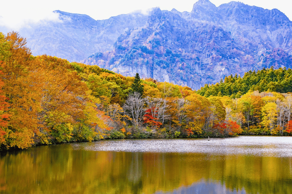 鏡池 Kagami Pond